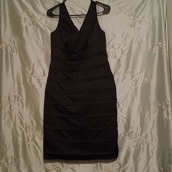 Black dress - Picture 1 of 1